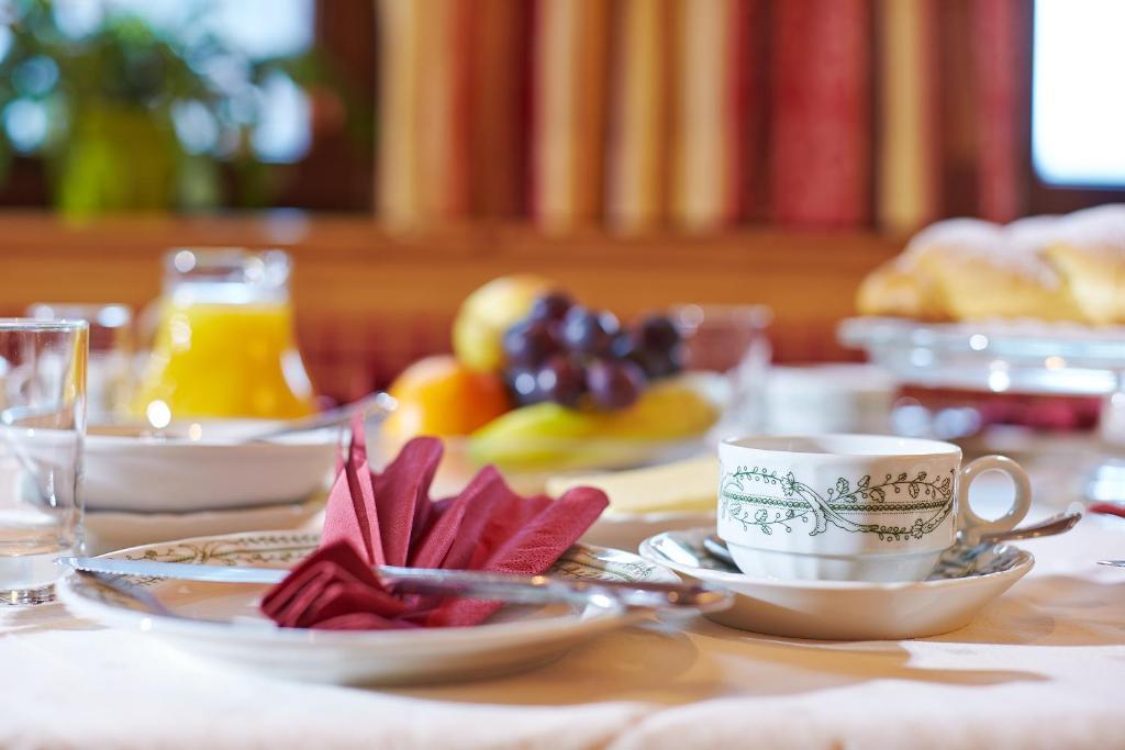 Fremdenpension Alpenruhe Sölden Habitación foto